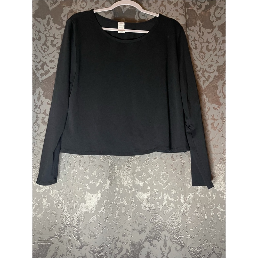 Fabletics - Plus Size Black Crop Active Top